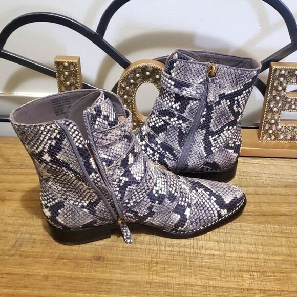 J Crew Women's Multi-Buckle Snake-Embossed Leather Moto Biker Boots Sz 7 - Picture 6 of 11